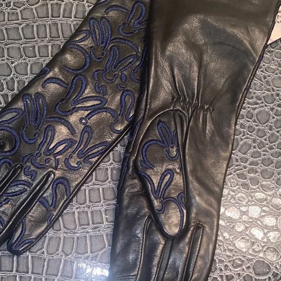 Echo Black Leather Gloves with Pattern